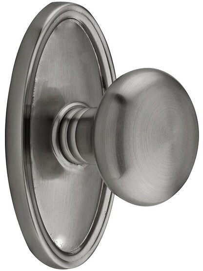 Oval Rosette Set With Providence Knobs in Antique Pewter.